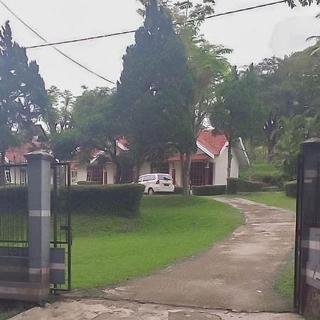 Villa Getsemani Mitra Reddoorz Sangkanurip Екстер'єр фото